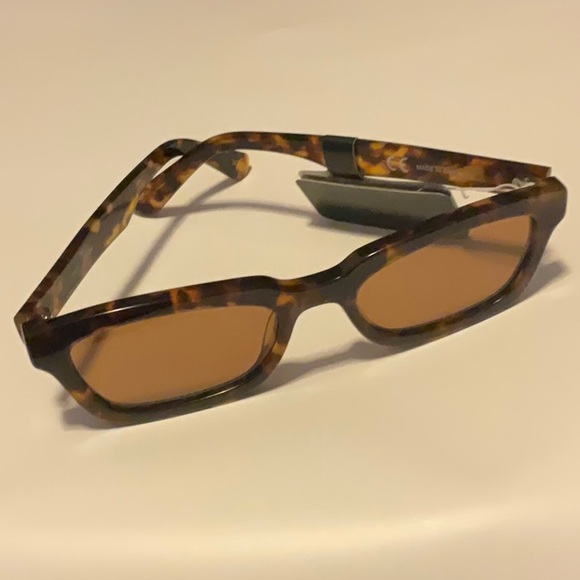 Angular Sunglasses - Picture 2 of 9